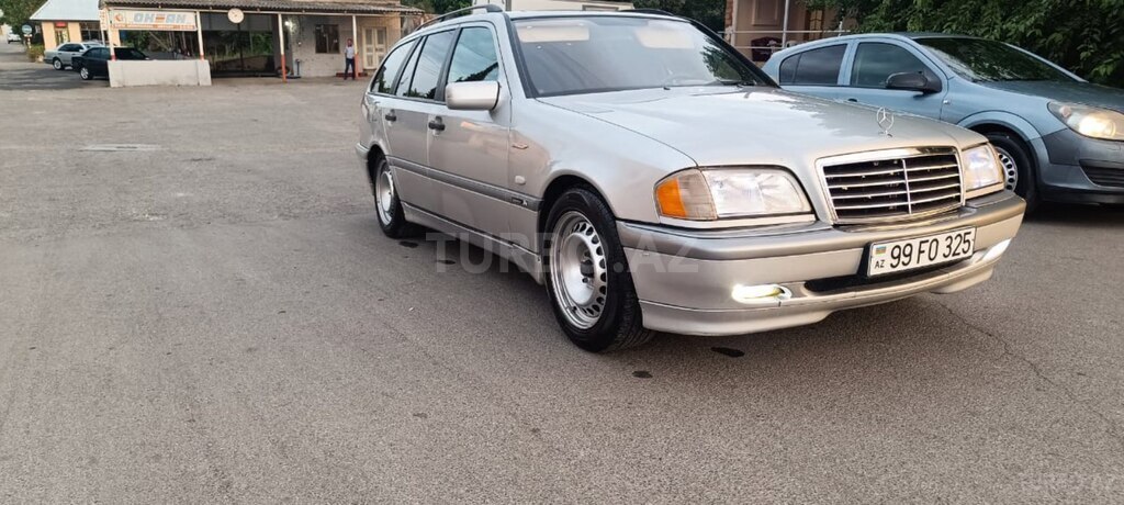 Mercedes C 180