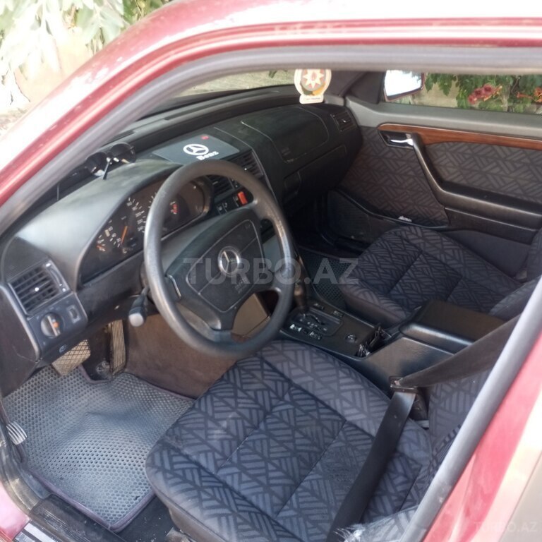 Mercedes C 180