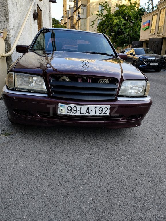 Mercedes C 180