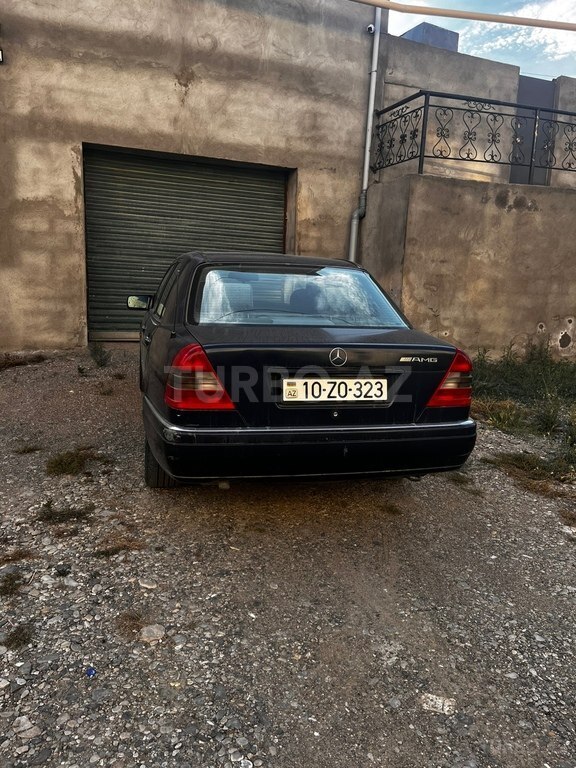 Mercedes C 180