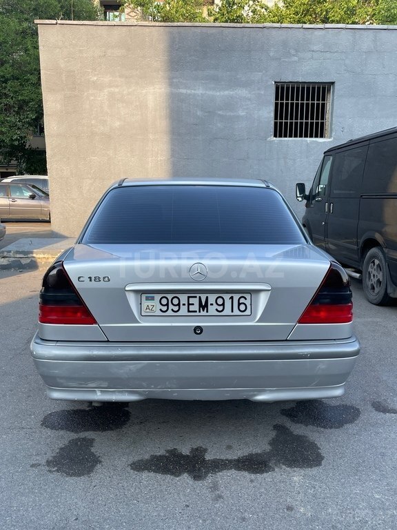 Mercedes C 180