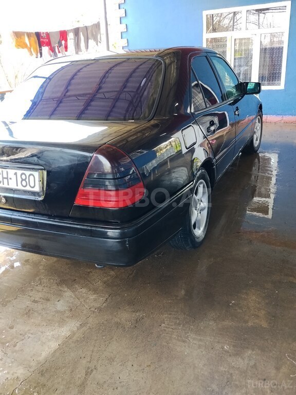 Mercedes C 180
