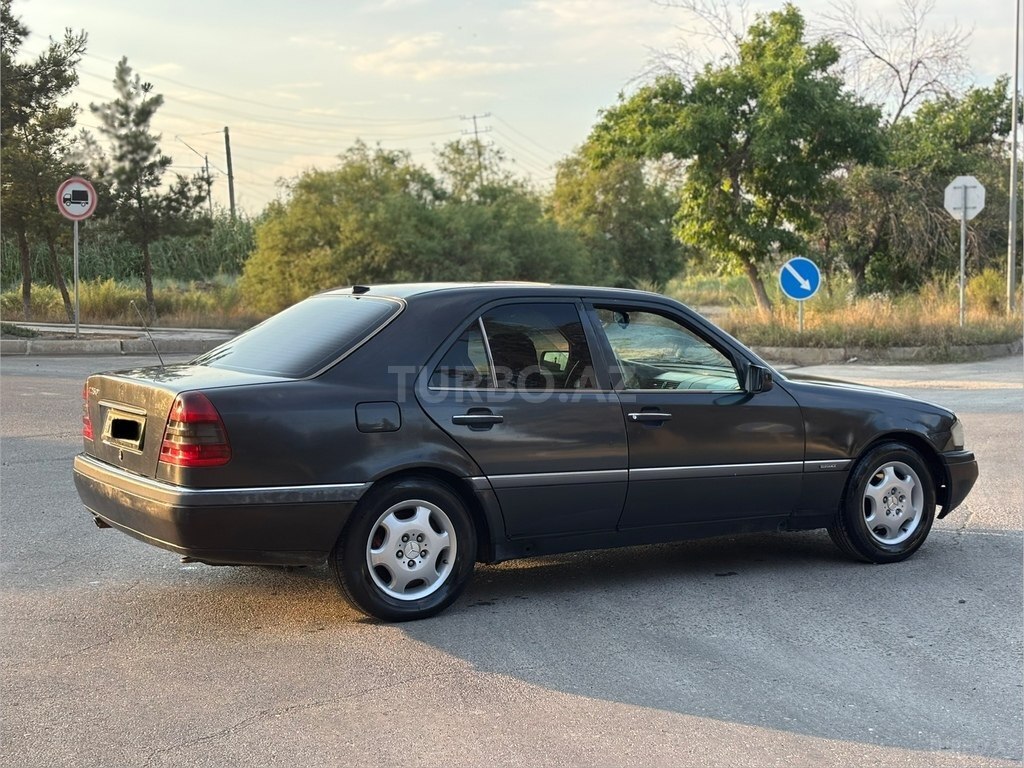 Mercedes C 250