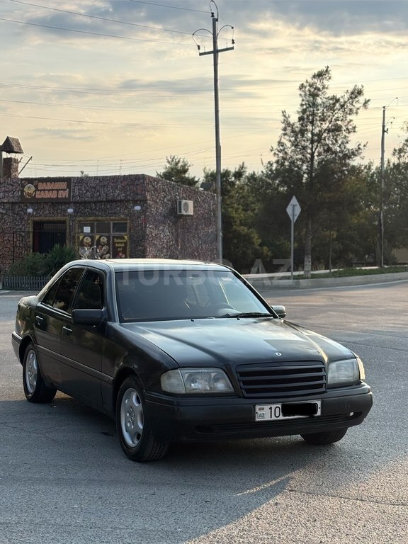Mercedes C 250