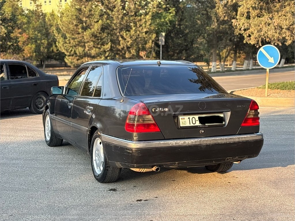 Mercedes C 250