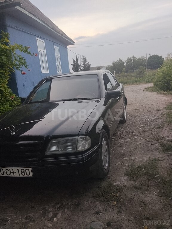 Mercedes C 180
