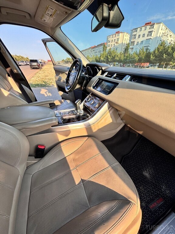 Land Rover RR Sport