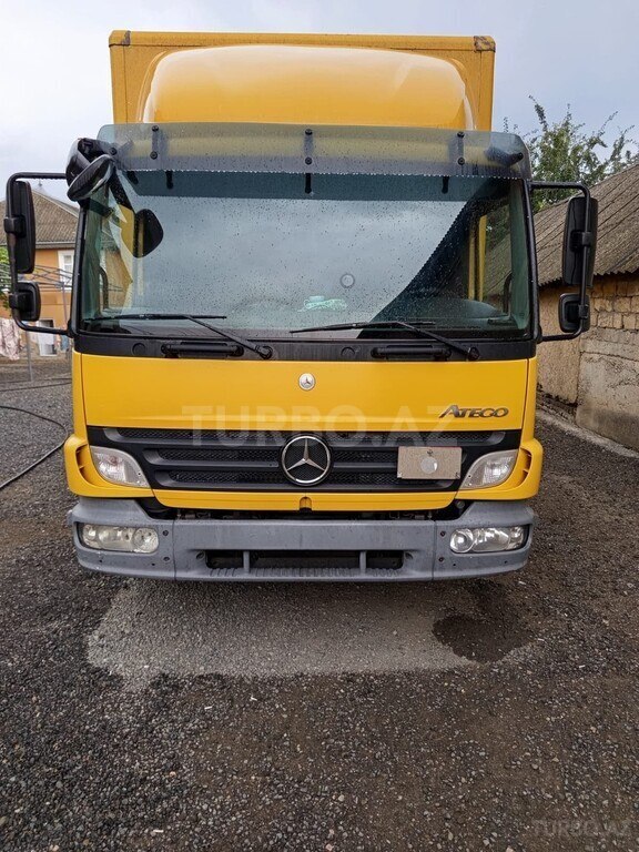Mercedes Atego 818