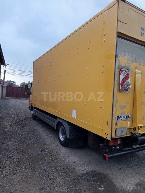 Mercedes Atego 818