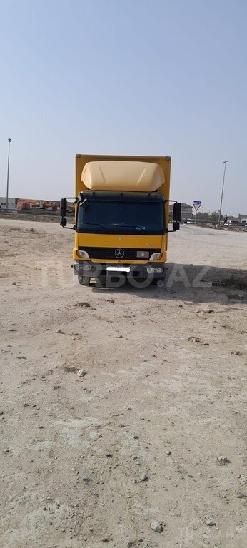 Mercedes Atego 818