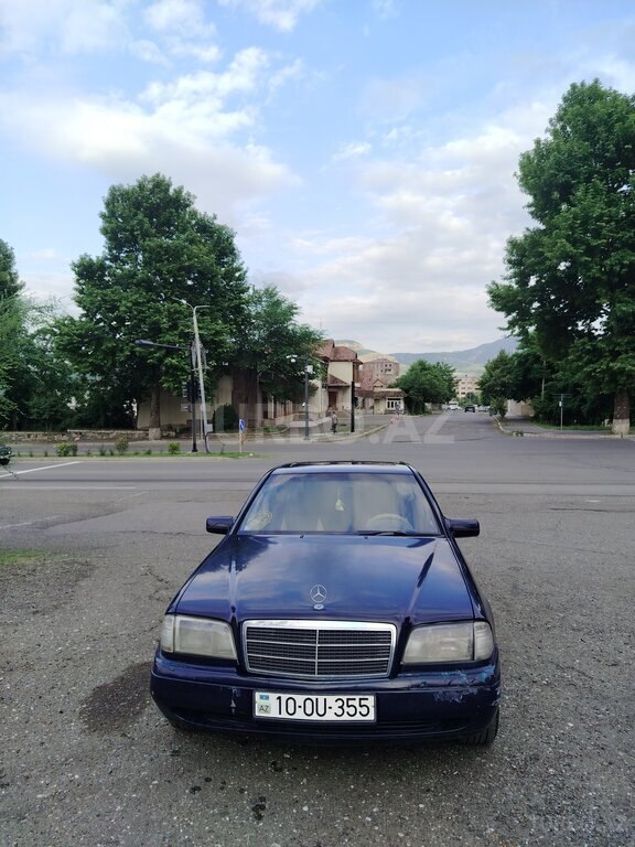 Mercedes C 180