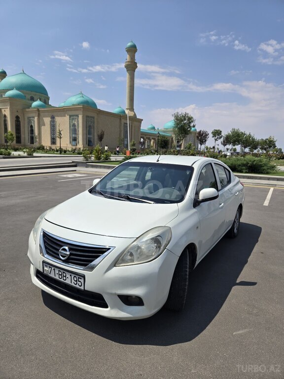 Nissan Sunny