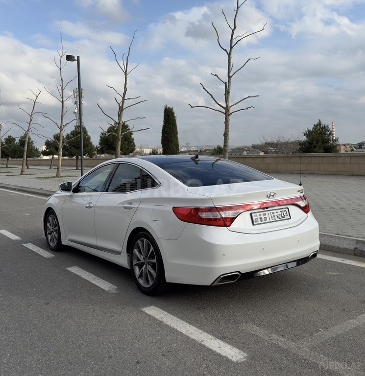 Hyundai Grandeur