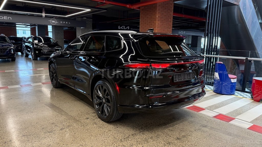 Toyota Crown Signia