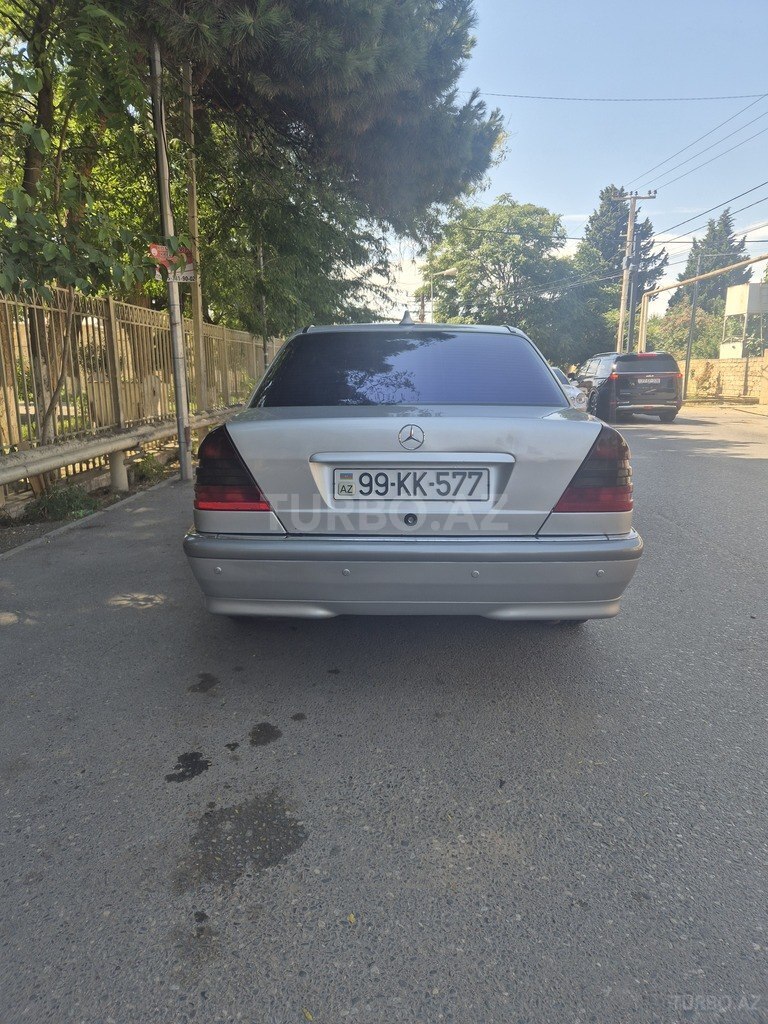 Mercedes C 220