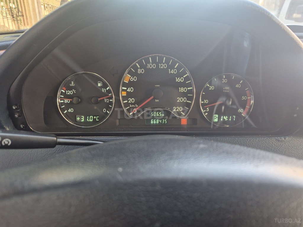Mercedes C 220