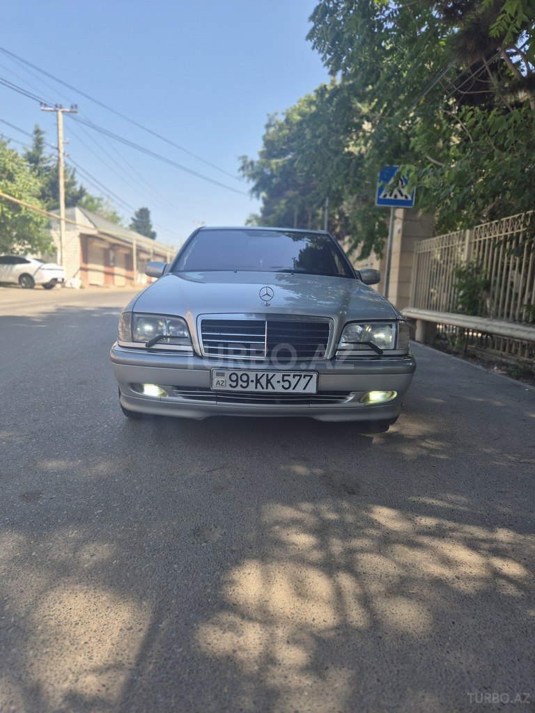 Mercedes C 220