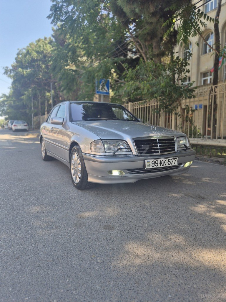 Mercedes C 220