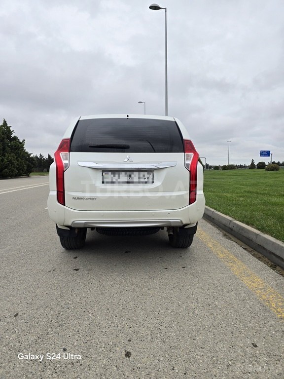 Mitsubishi Pajero Sport
