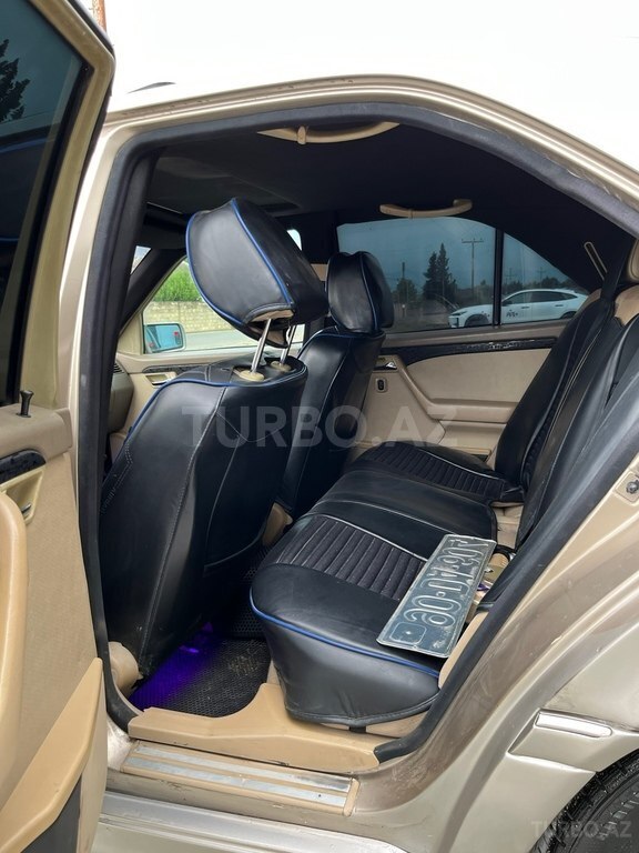 Mercedes C 230