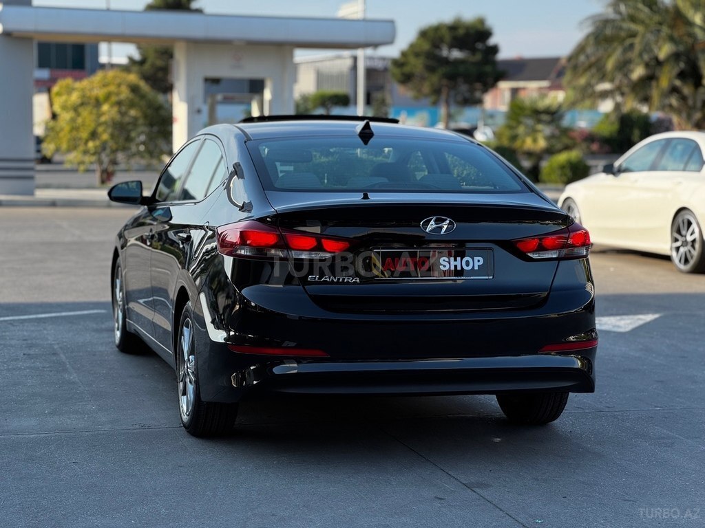 Hyundai Elantra