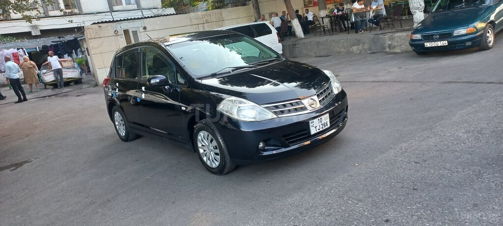 Nissan Tiida
