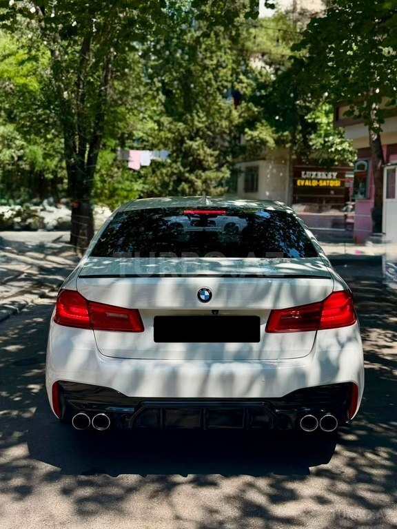 BMW 530e