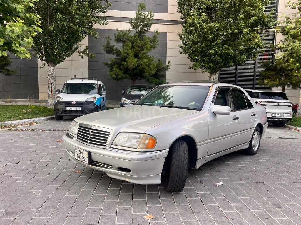 Mercedes C 230