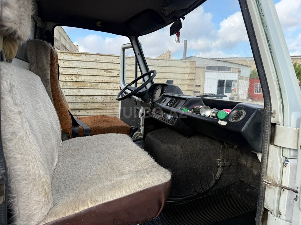 Mercedes 410 D
