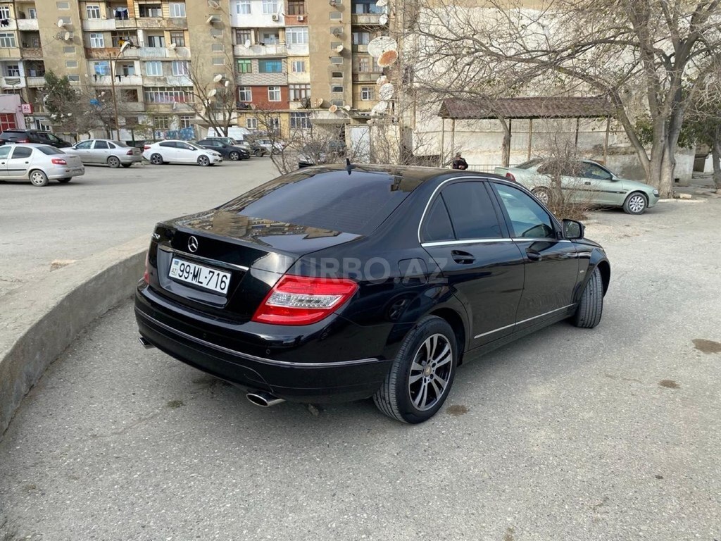Mercedes C 230