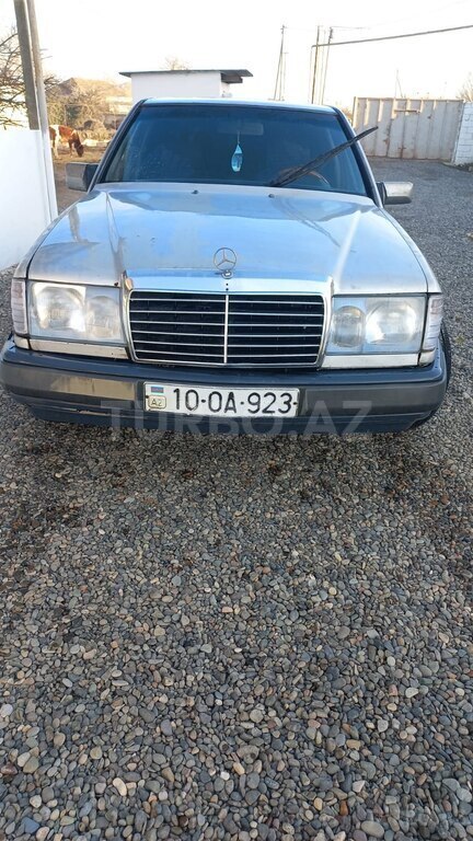 Mercedes 250 D