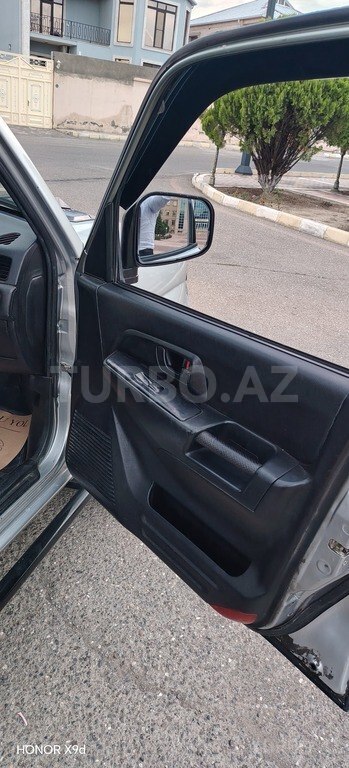 Mitsubishi Pajero io