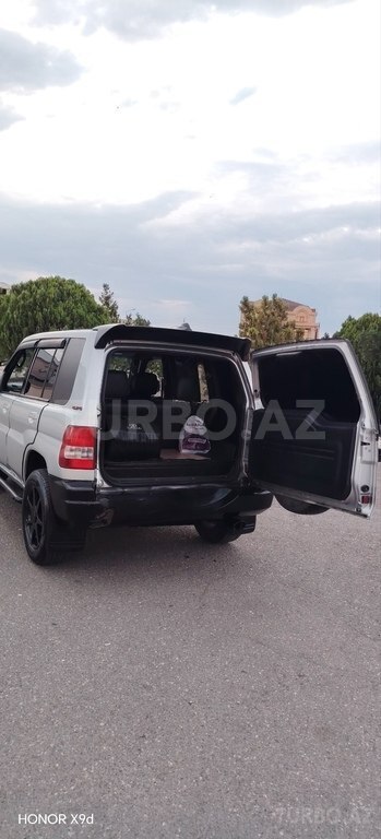 Mitsubishi Pajero io