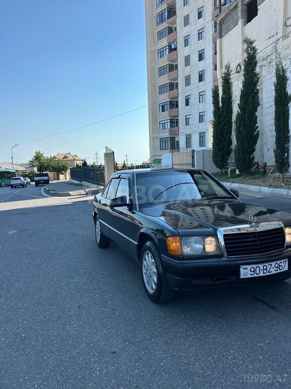 Mercedes 190