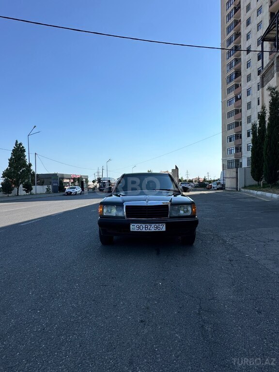 Mercedes 190