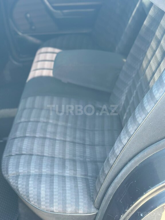 Mercedes 190