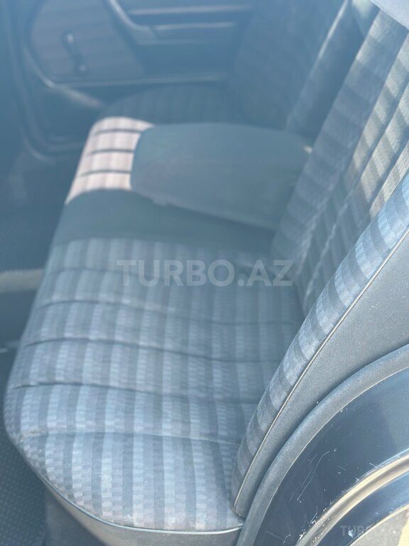 Mercedes 190