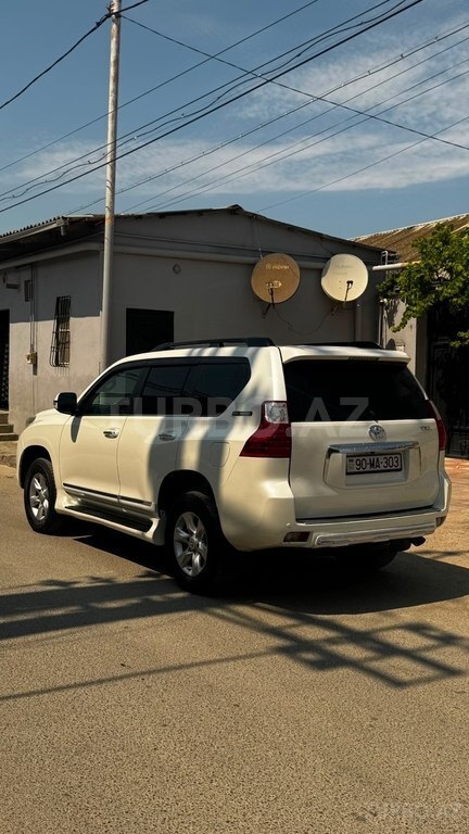 Toyota Land Cruiser Prado