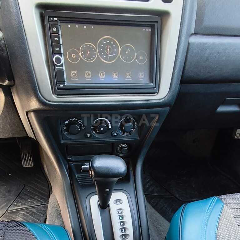 Mitsubishi Pajero io