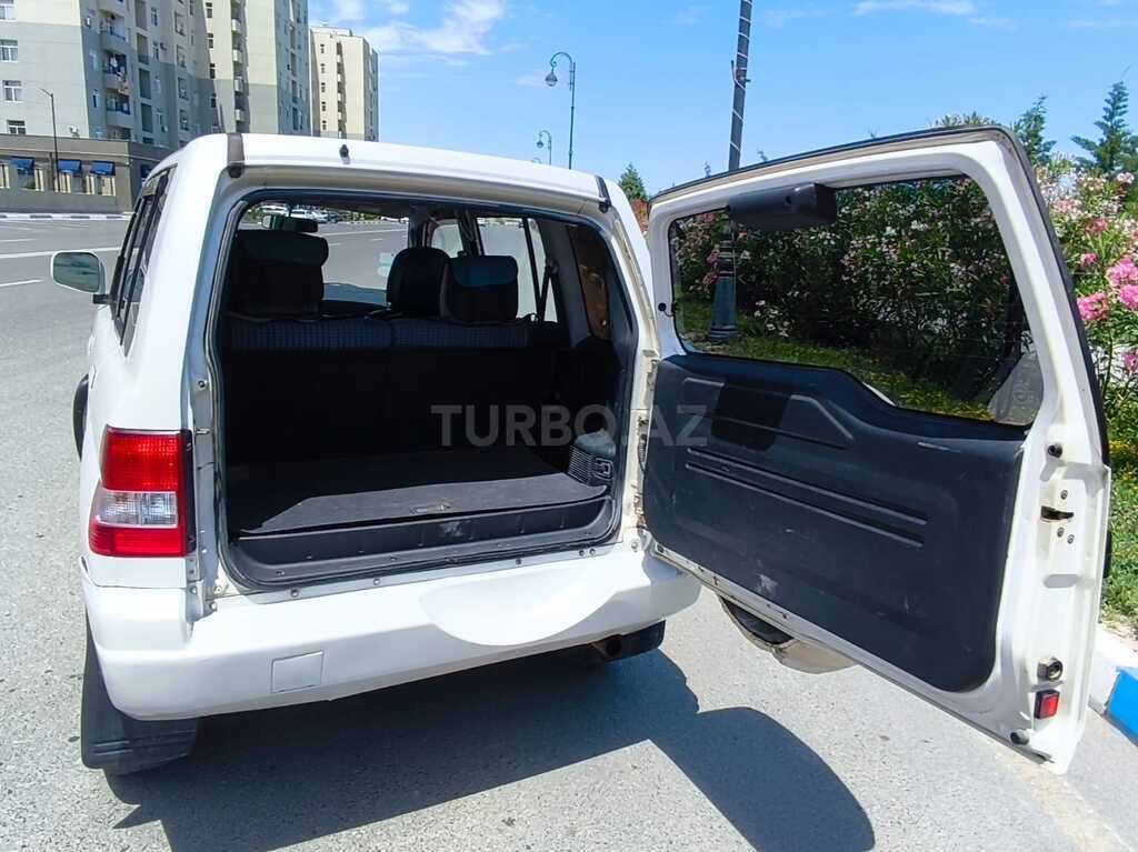 Mitsubishi Pajero io