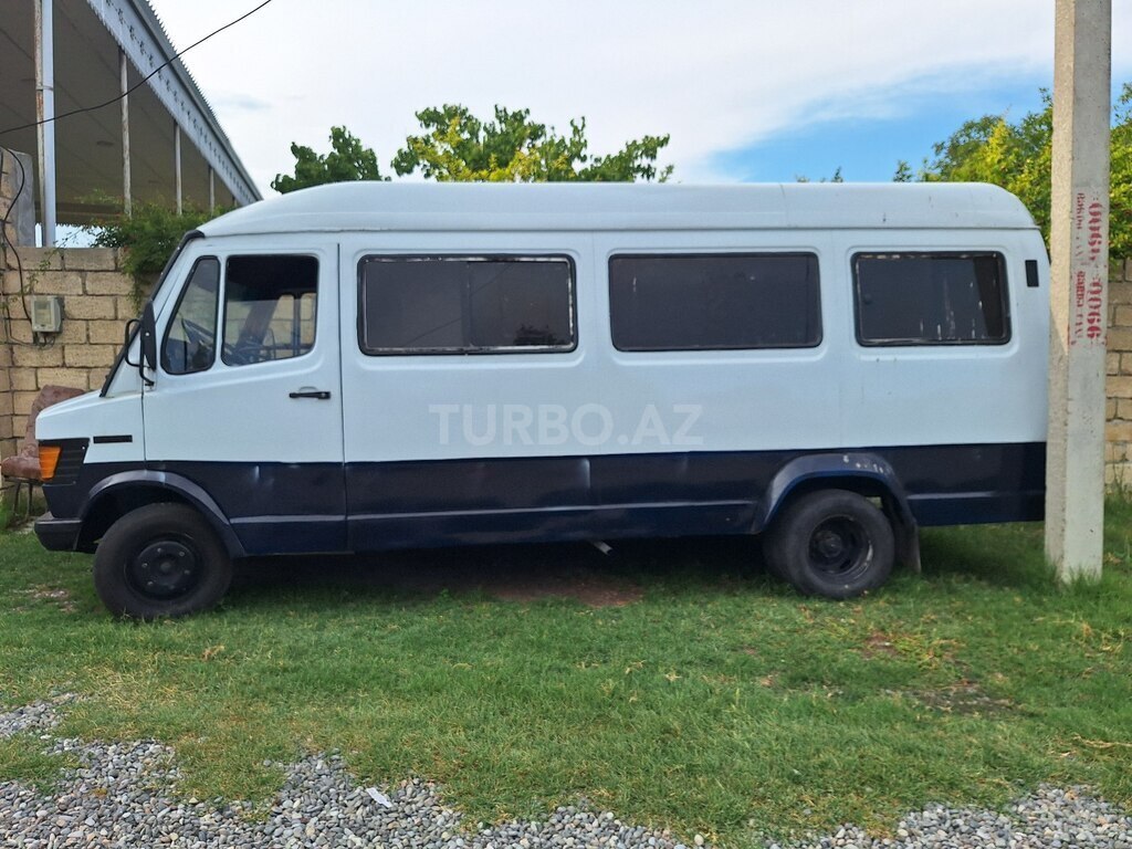 Mercedes 410 D