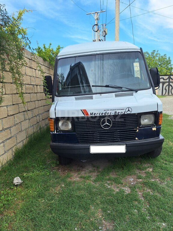 Mercedes 410 D