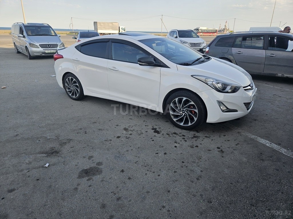 Hyundai Elantra