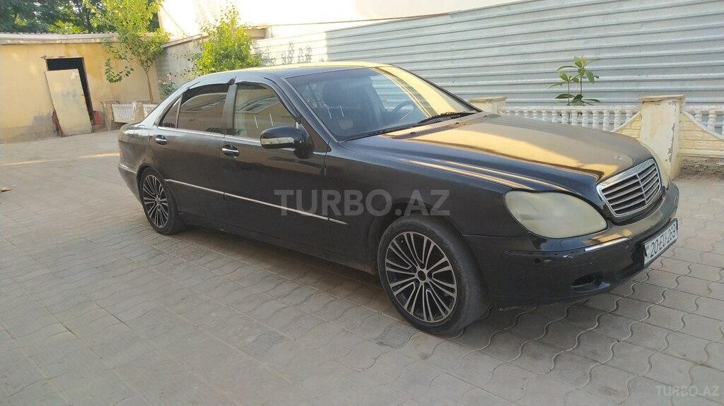 Mercedes S 320