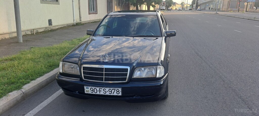 Mercedes C 180