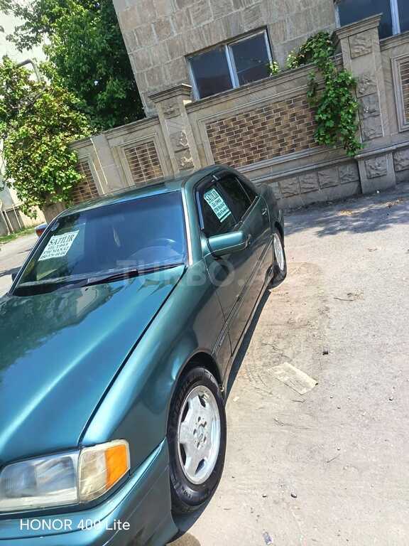 Mercedes C 180