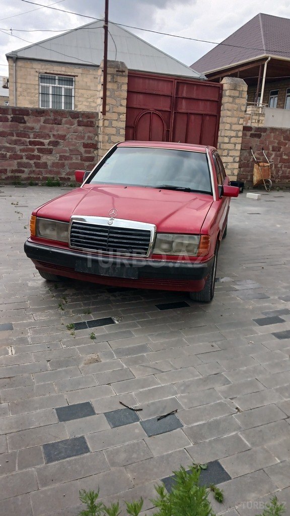 Mercedes 190