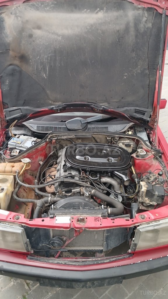 Mercedes 190