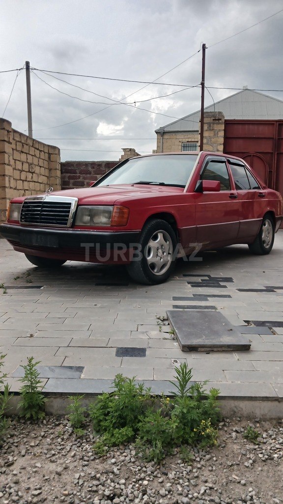 Mercedes 190