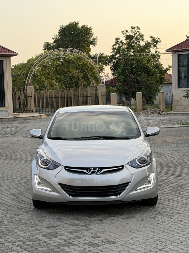 Hyundai Elantra